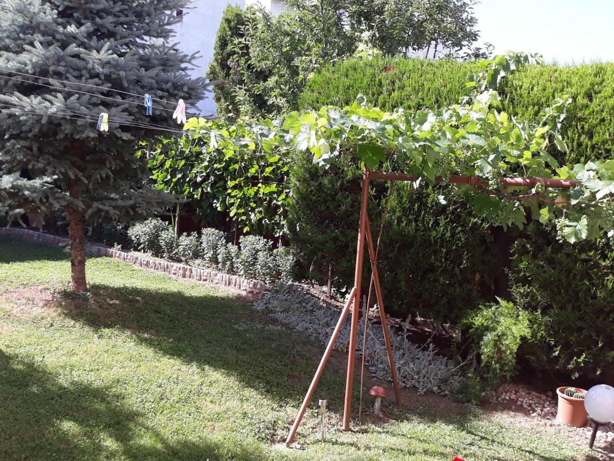 Lázár Apartmanok Hévíz Exterior foto