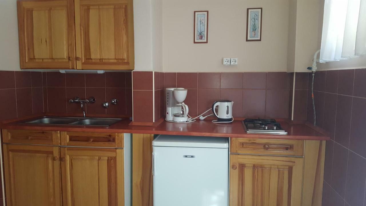 Lázár Apartmanok Hévíz Exterior foto