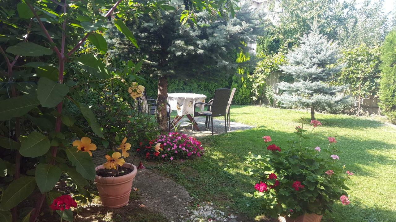 Lázár Apartmanok Hévíz Exterior foto